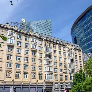 Doubletree By Hilton Brussels Hotel Bruselas