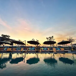Hotel De Vins Sky Seminyak