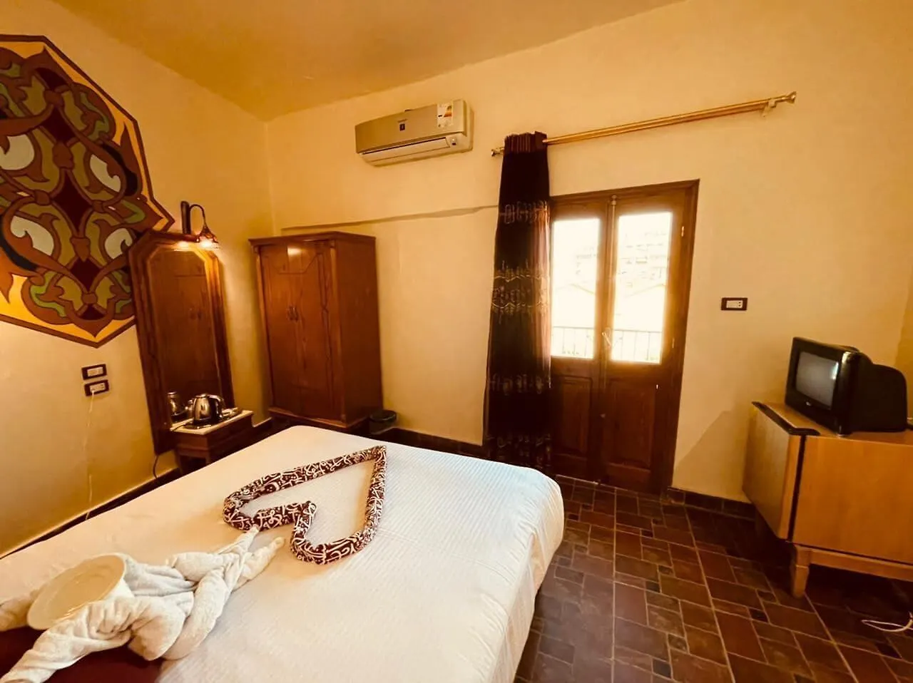 Nefertiti Hotel Луксор